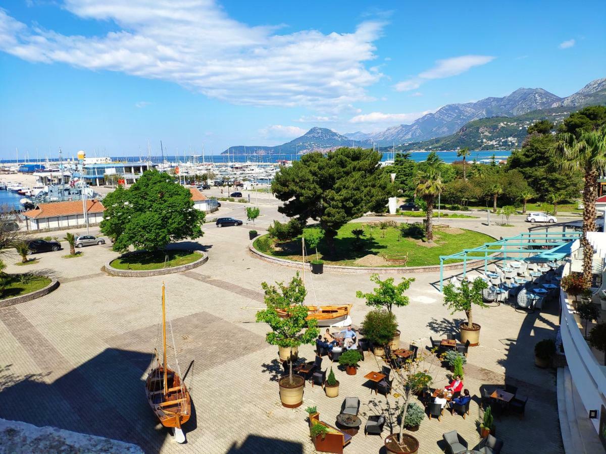 Apartman La Siesta Bar Exteriör bild